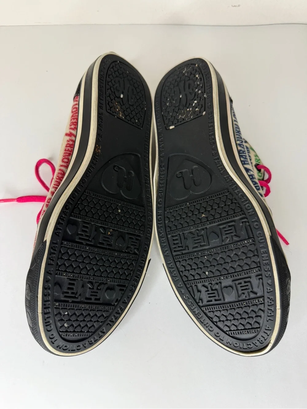 Harajuku Lovers Womens 9 Low Top Canvas Sneaker Tennis Shoe Anime Multicolor